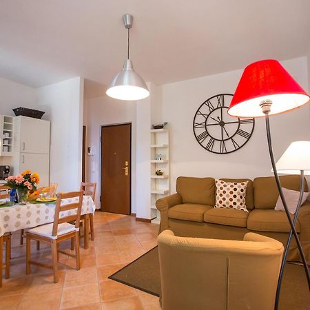Casa Al Prato Apt. A Варена Екстериор снимка