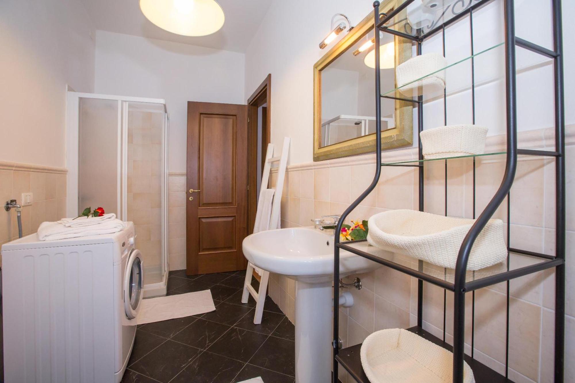 Casa Al Prato Apt. A Варена Екстериор снимка