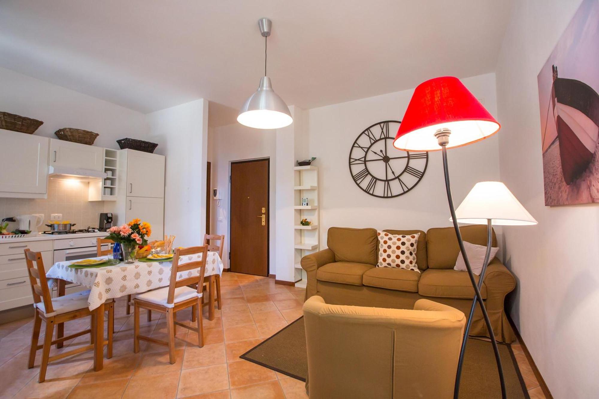 Casa Al Prato Apt. A Варена Екстериор снимка